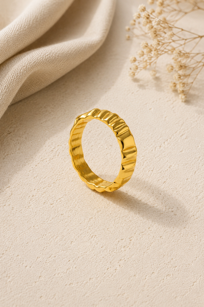 Amanda Pleated Bangle
