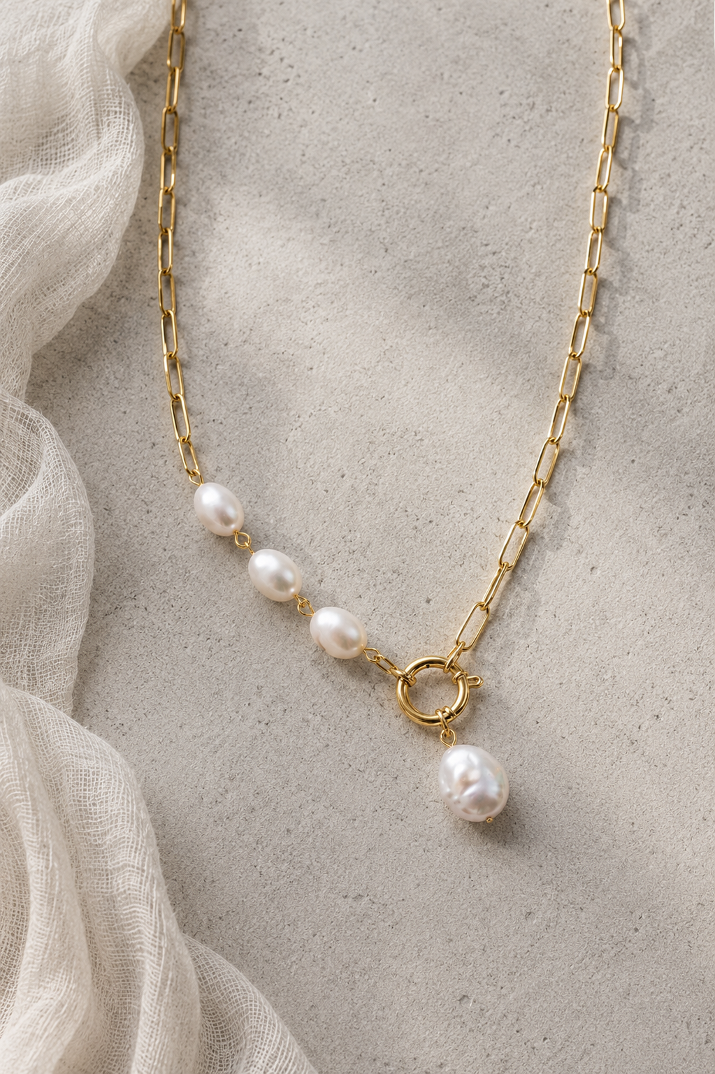 Calista Pearl Necklace