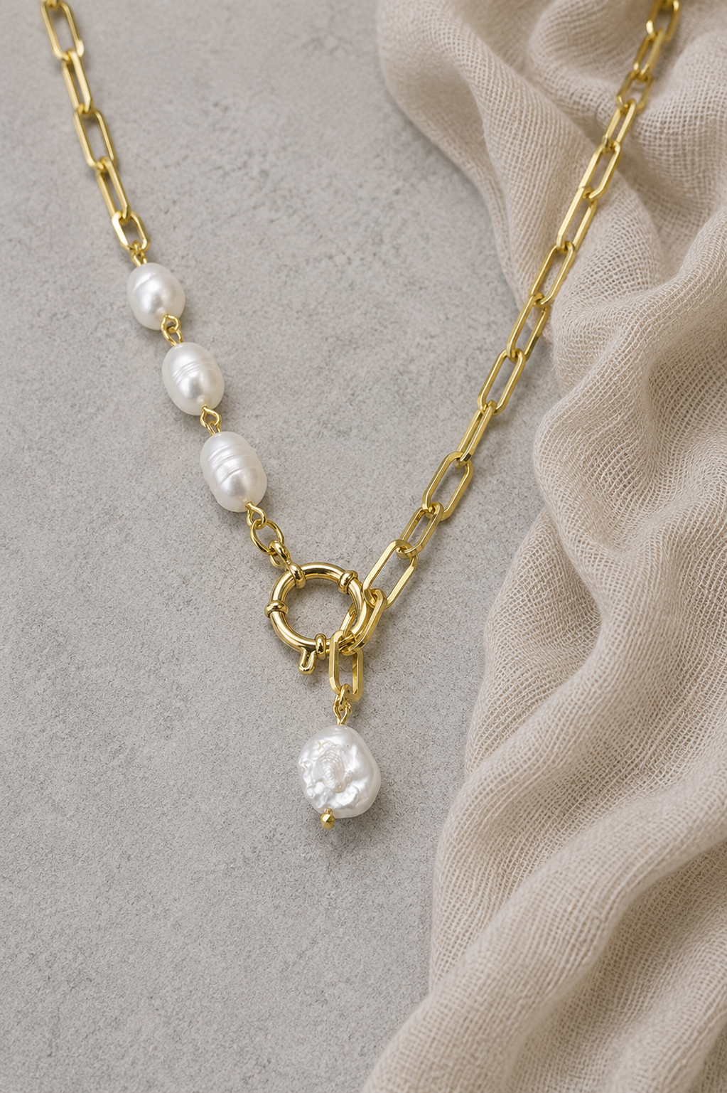 Calista Pearl Necklace