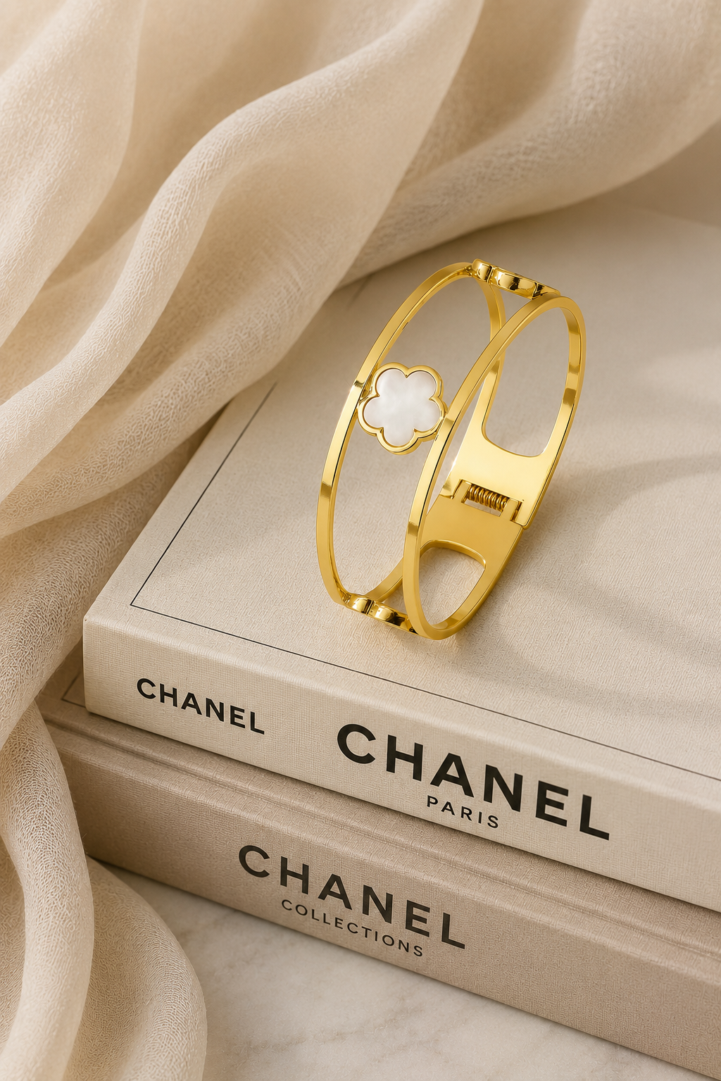 Clover White Bangle