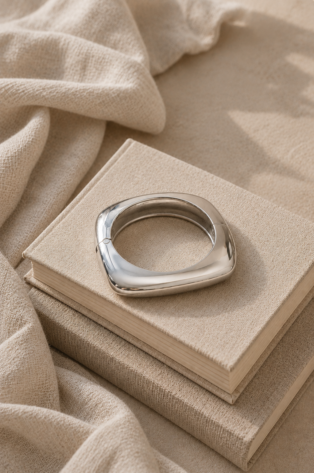 Elara Bangle