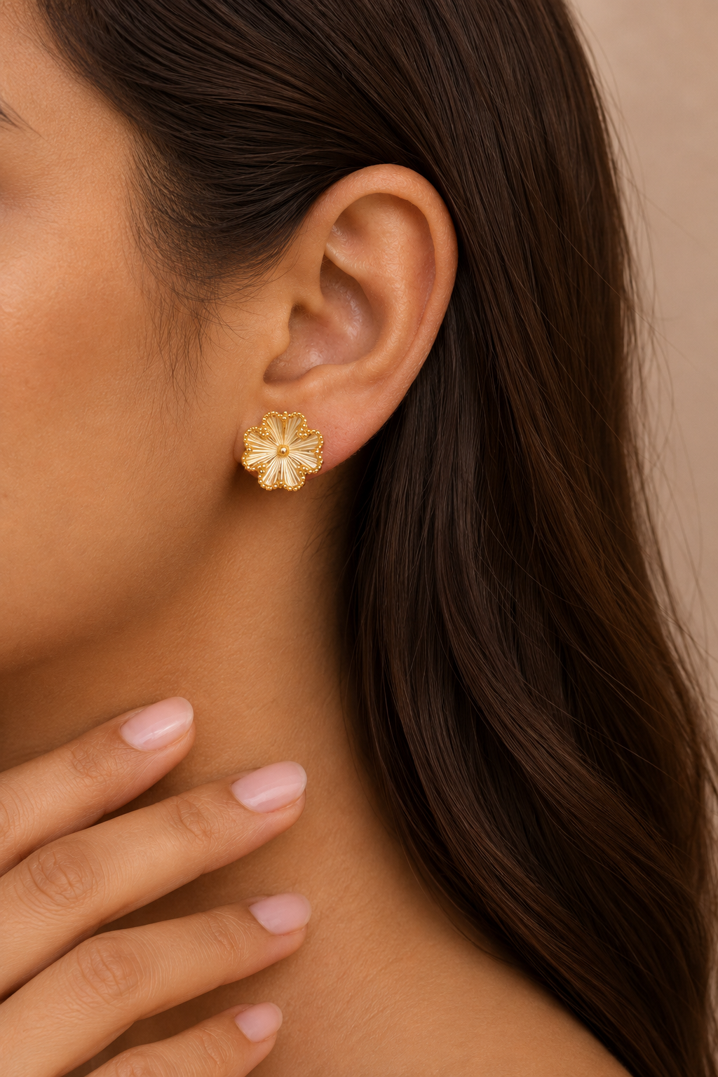 Ellie Studs