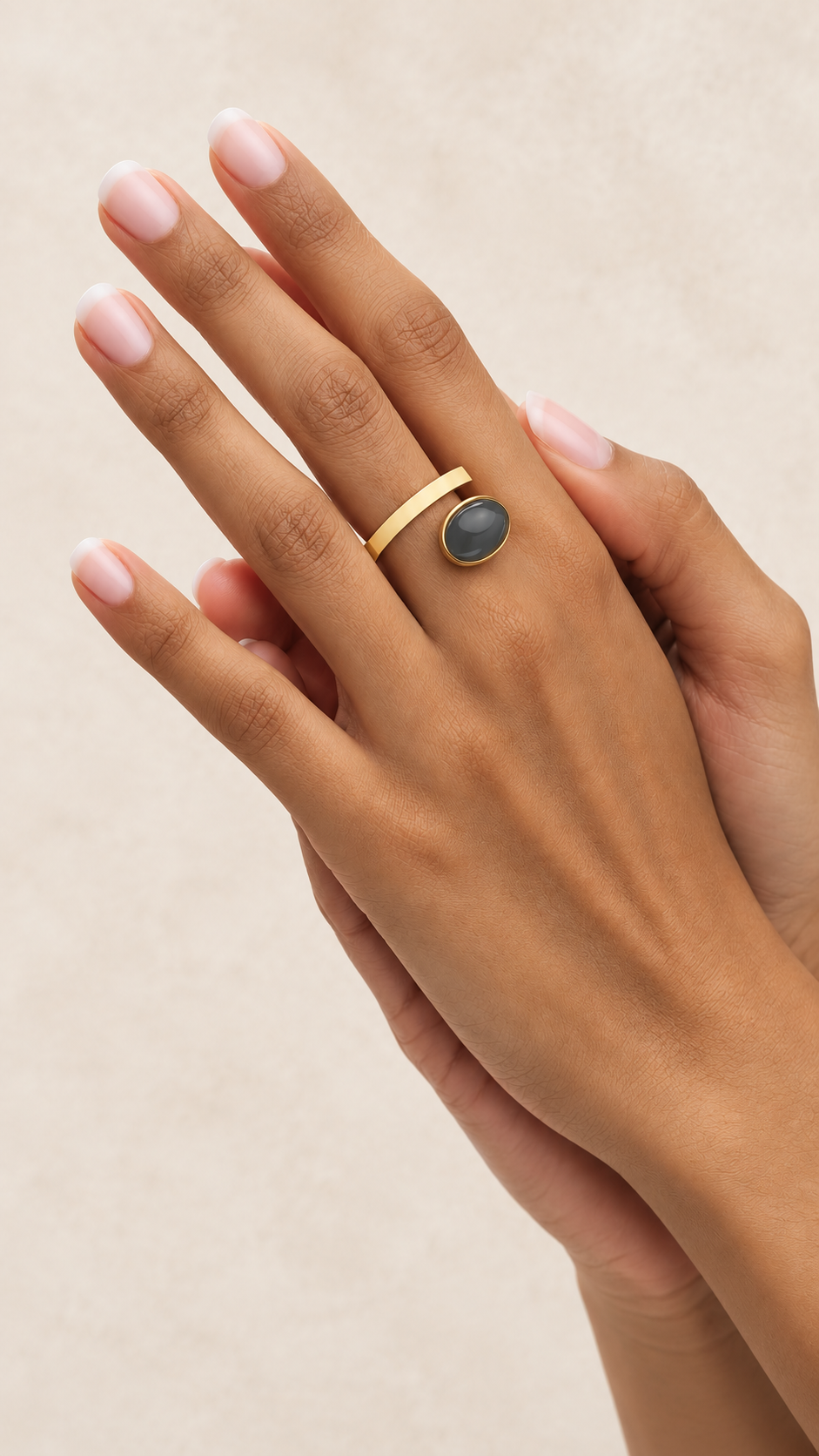 Mia Ring