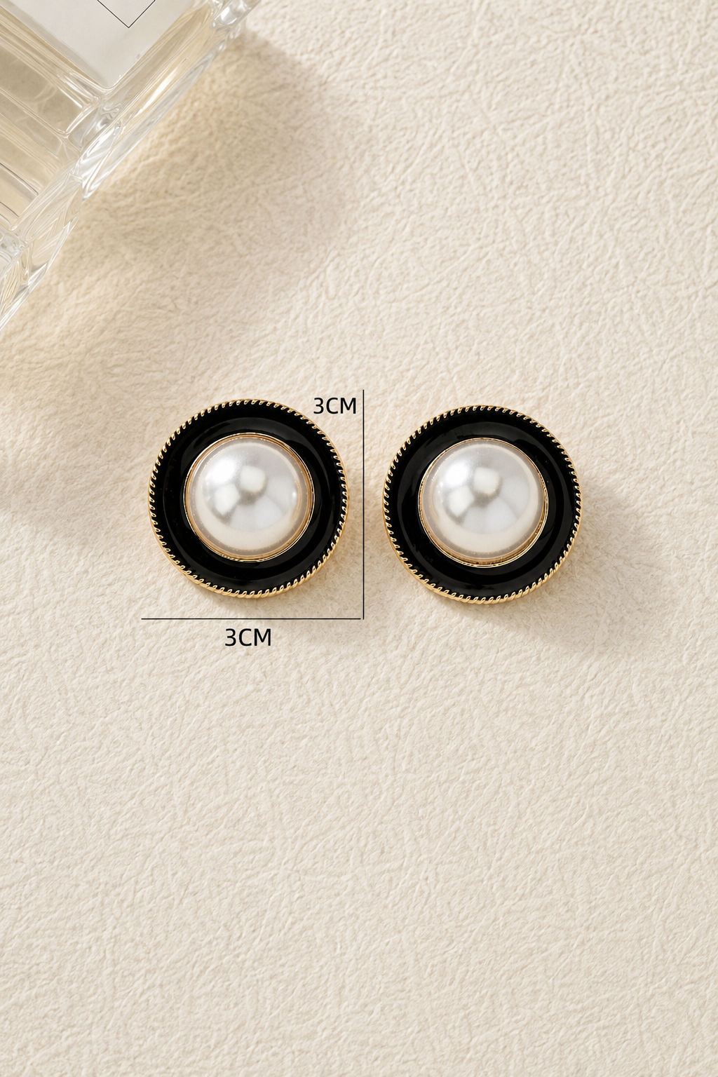 Pearl Studs