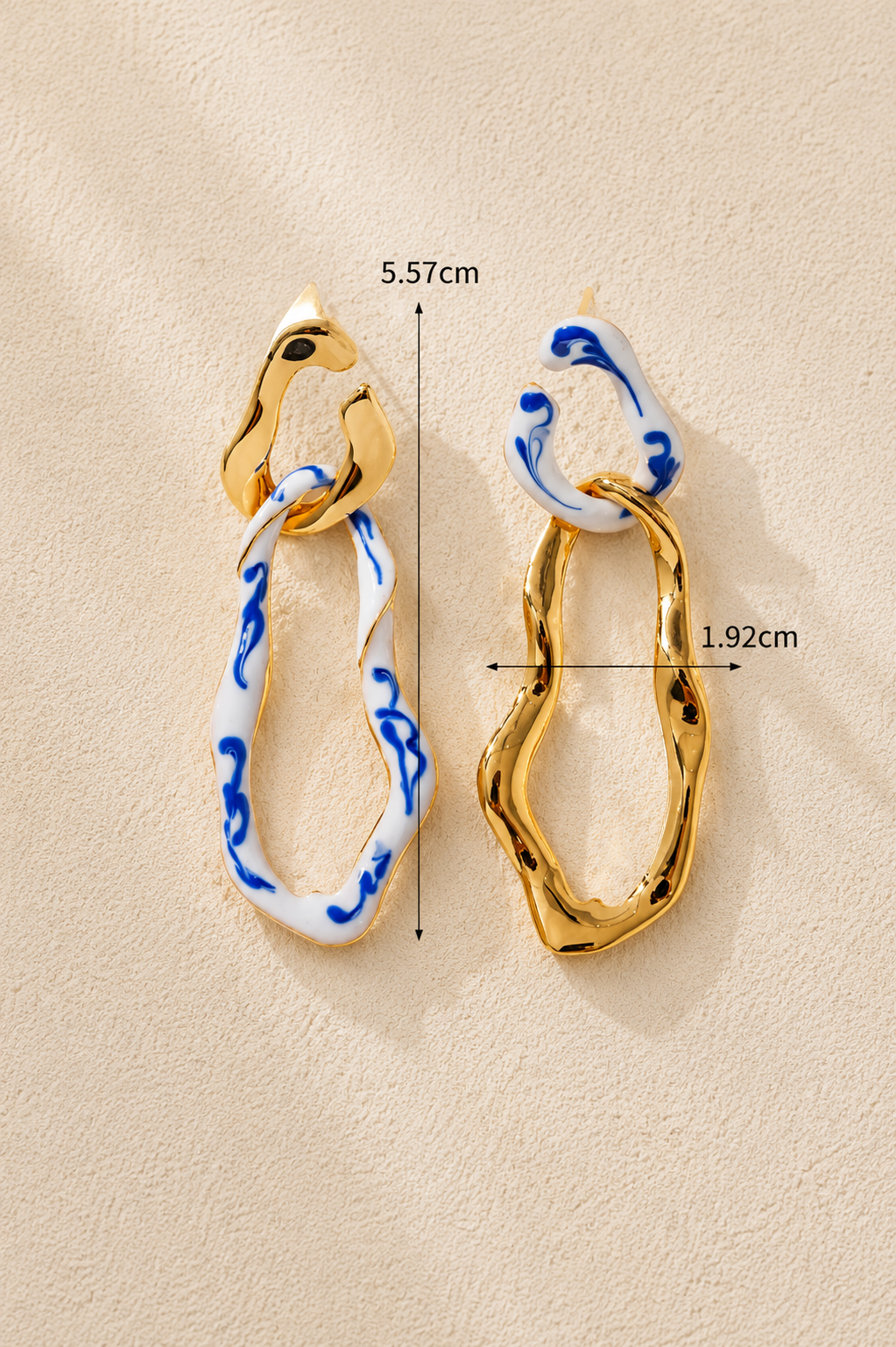 Sara Dangle Earrings