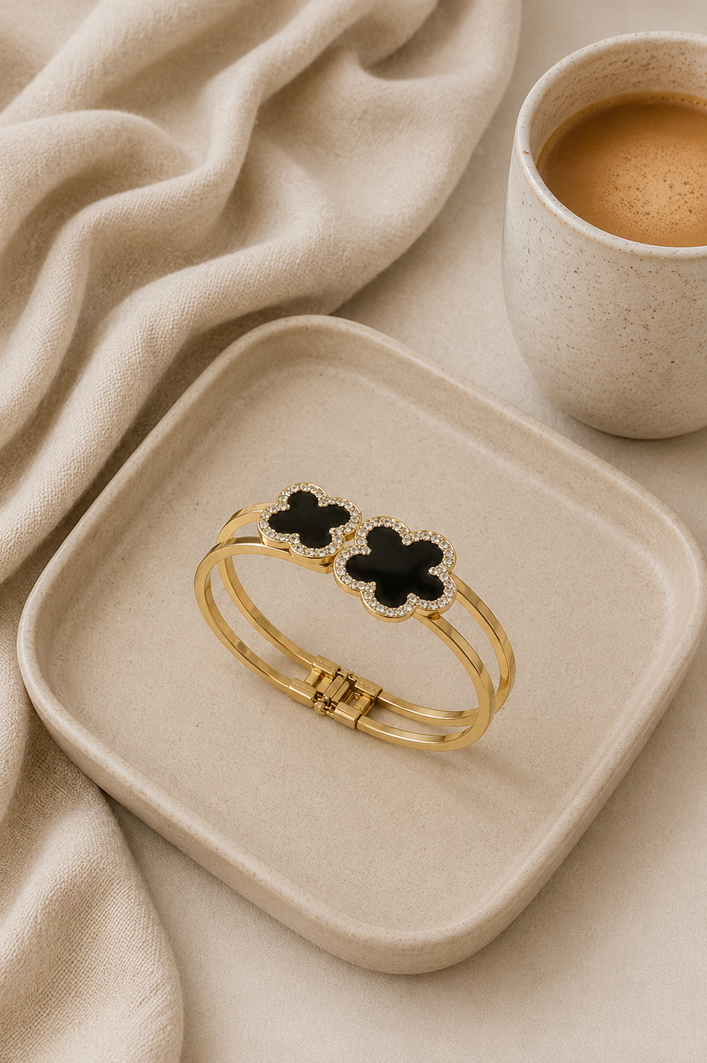 Scarlett Openable Bangle