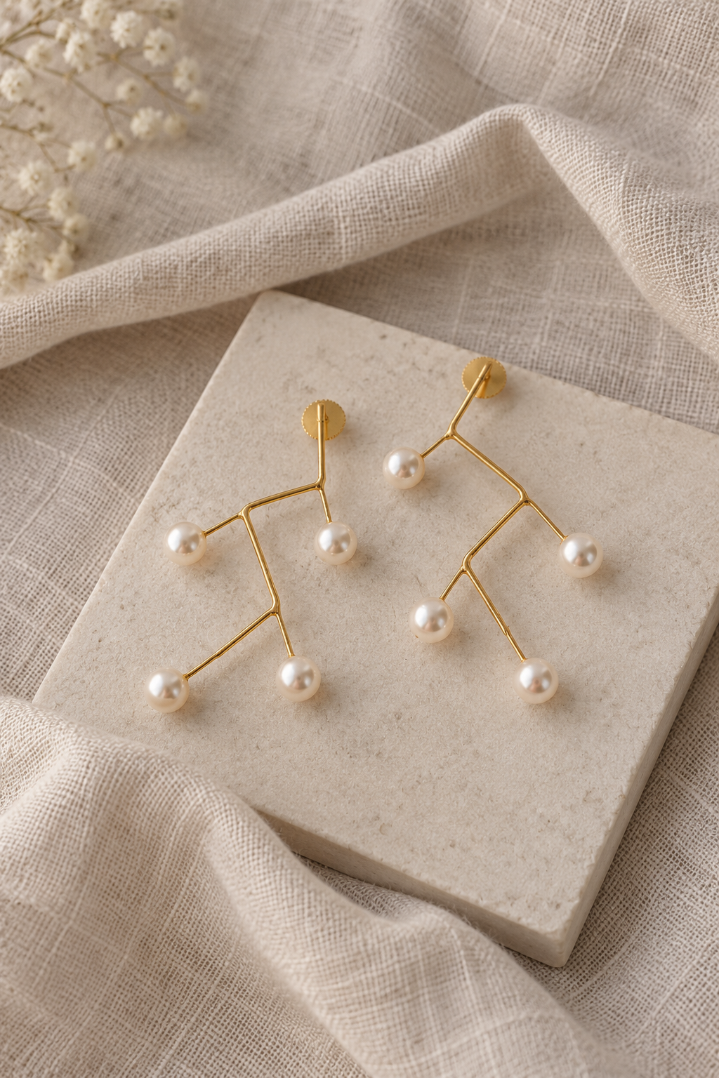 Victoria Pearl Earrings