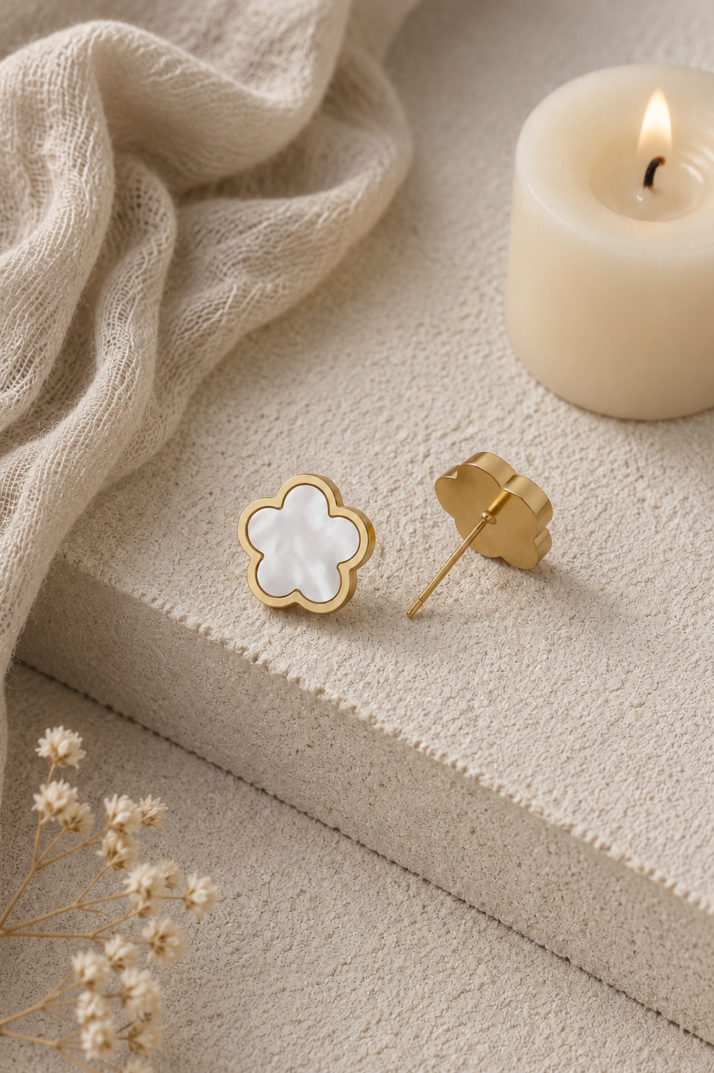 Clover Studs