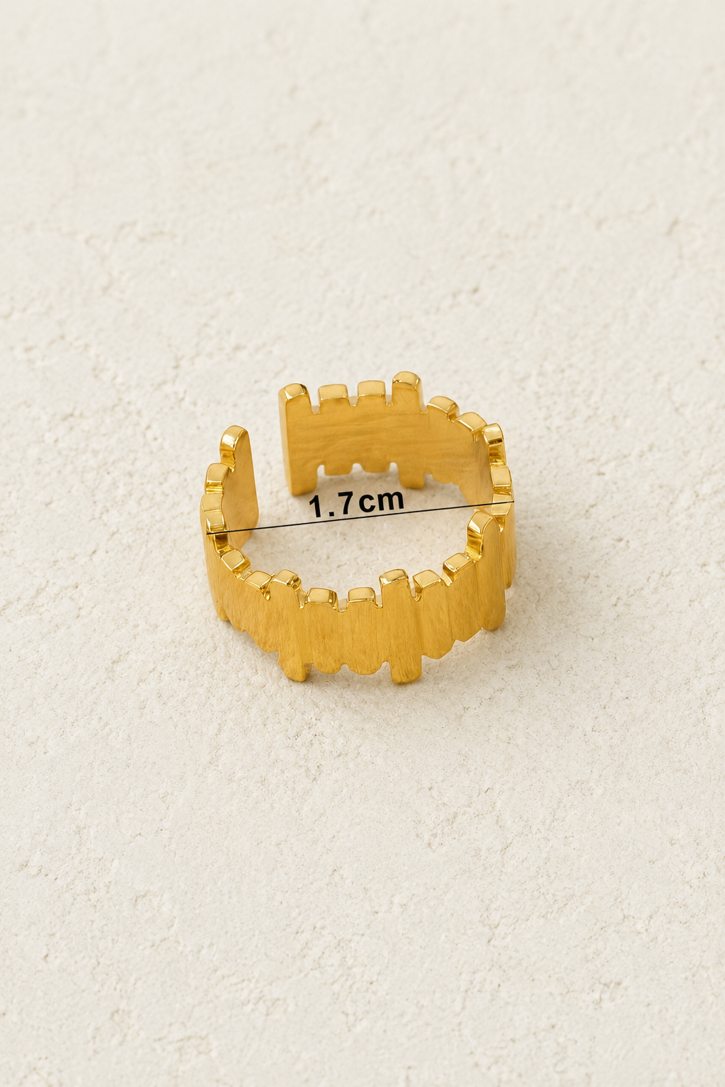 Irregular Geometric Ring