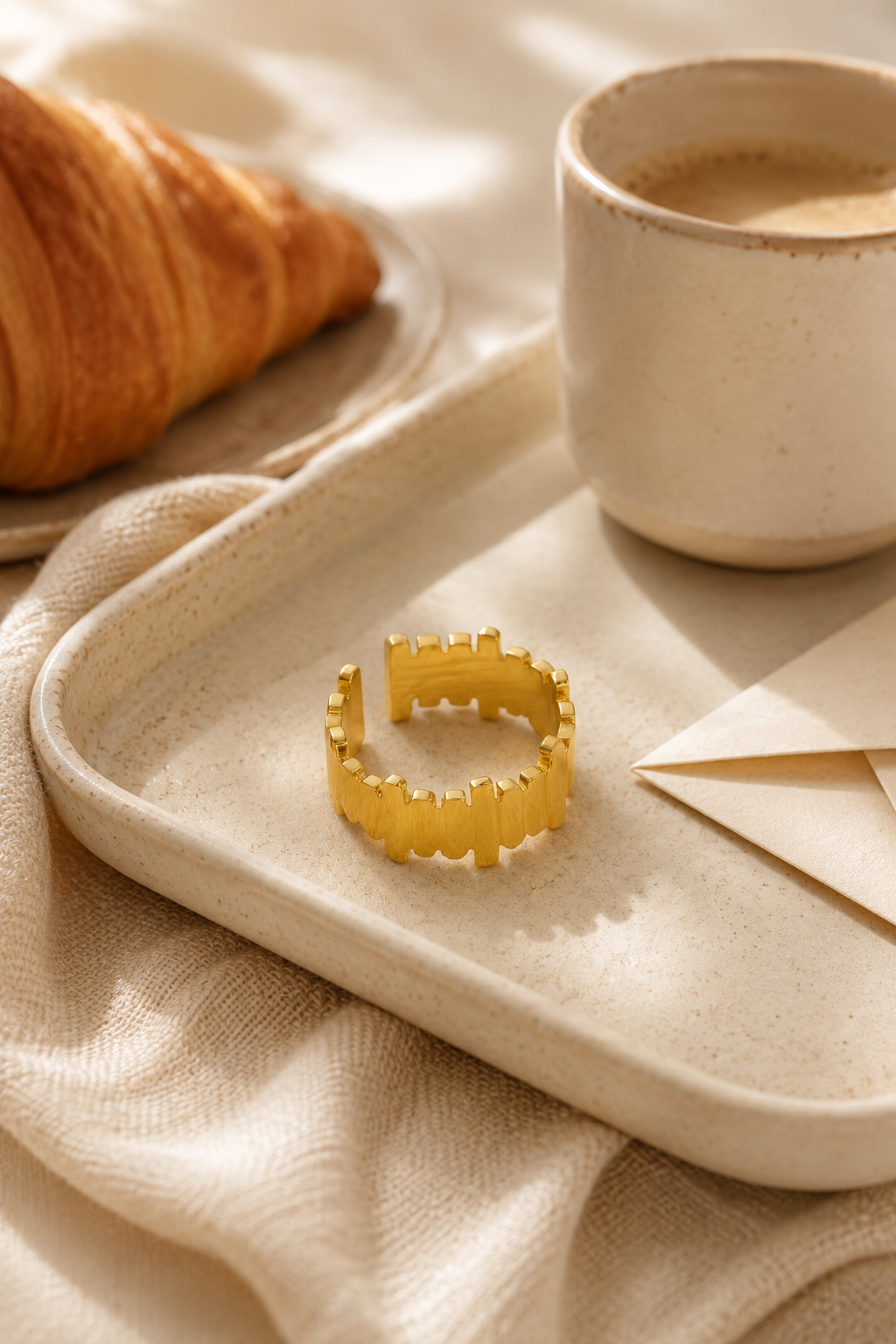 Irregular Geometric Ring