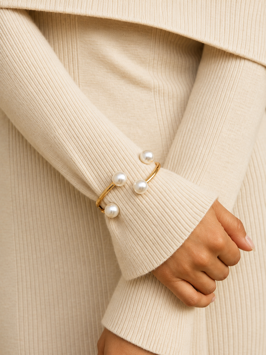 Elowen Pearl Bangle