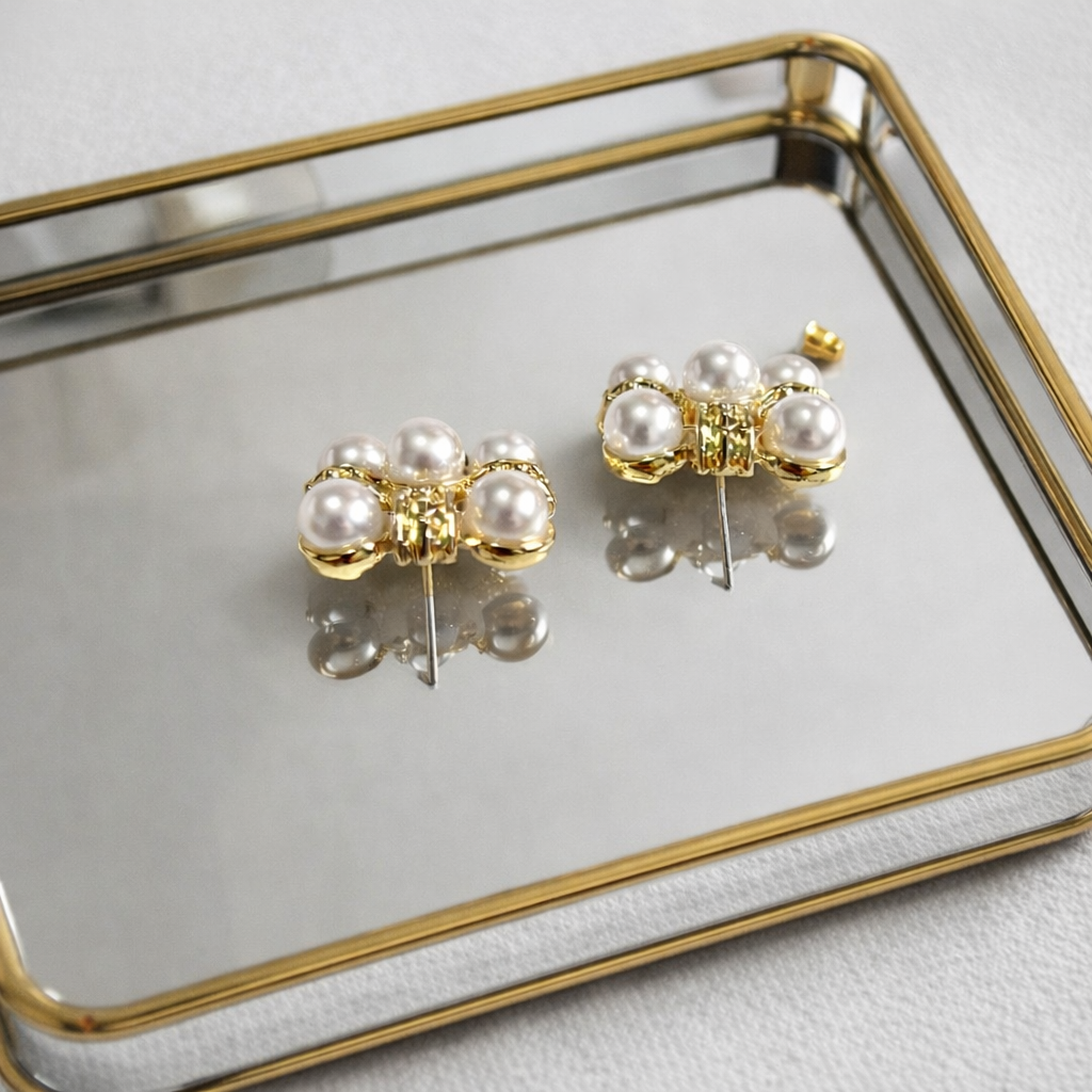 Pearl Square Studs